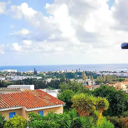 Monicas Amazing Sea View And Pool-view Klorakas