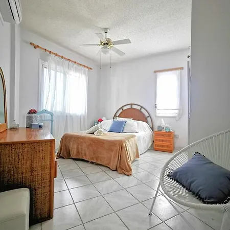 Apartment Monicas Amazing Sea View And Pool-view *