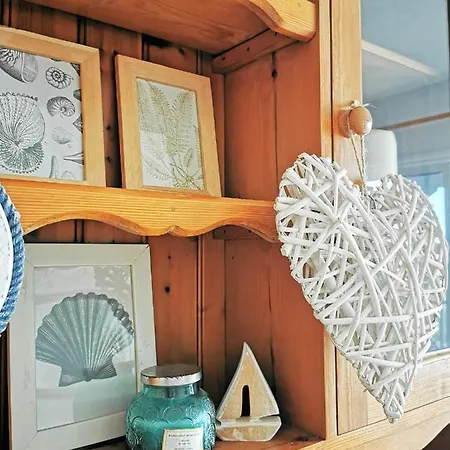 Monicas Amazing Sea View And Pool-view