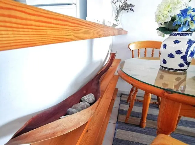 Monicas Amazing Sea View And Pool-view