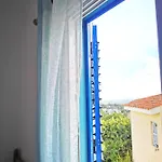 Monicas Amazing Sea View And Pool-view Apartment Klorakas