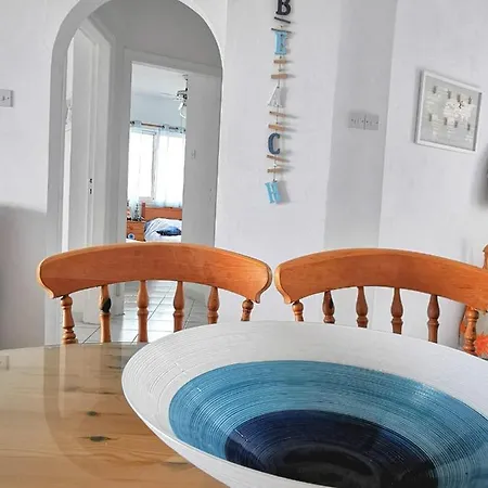 Monicas Amazing Sea View And Pool-view Klorakas