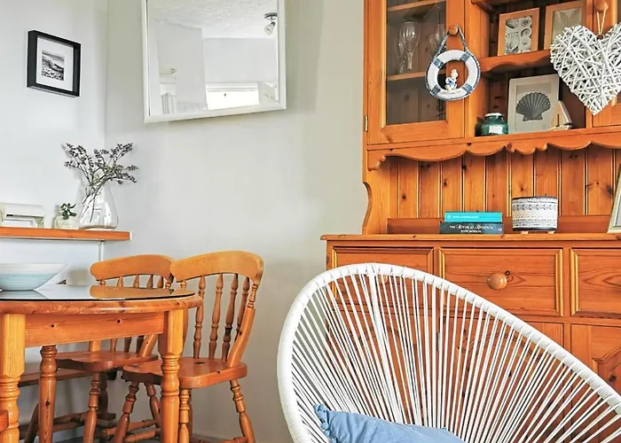 Monicas Amazing Sea View And Pool-view Lejlighed